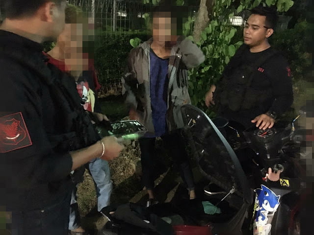 Tim Pemburu Preman Polres Jakbar Amankan 2 Pemuda Bawa Sajam