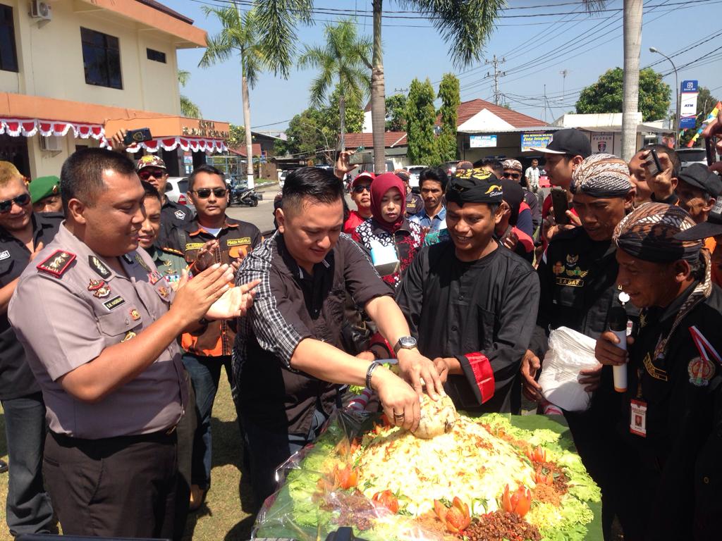 Ratusan Ormas dan Relawan Datangi Mapolres Bantul