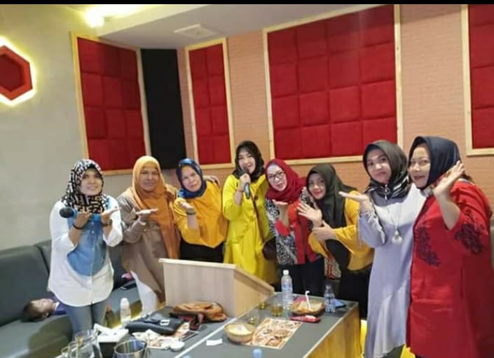 Kini Karaoke Jadi Tempat Ajang Berkumpul di Palembang