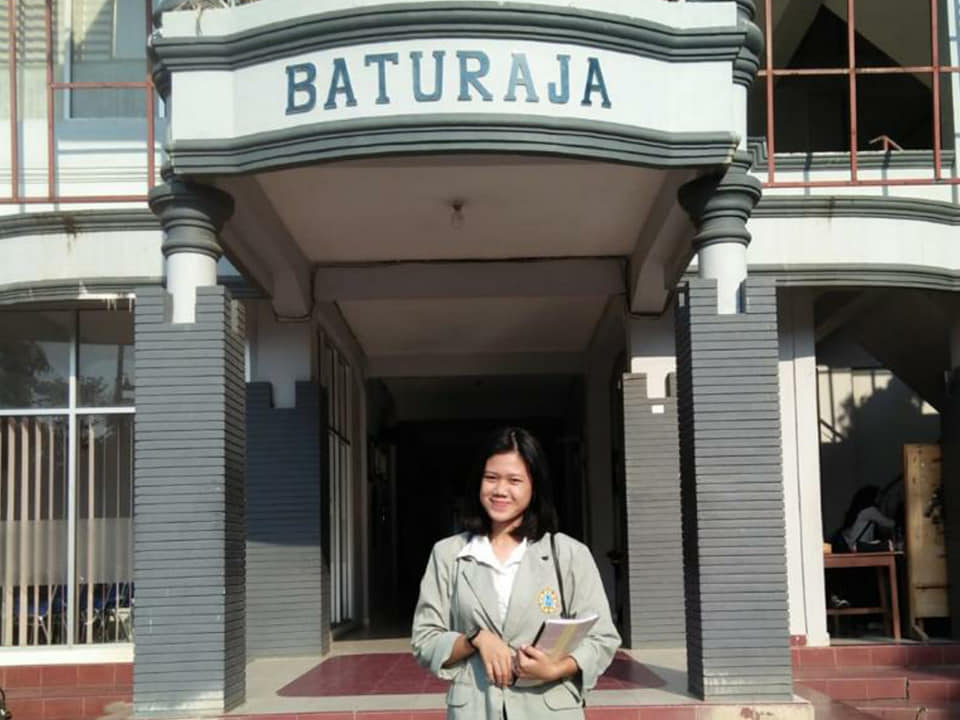 Mengambil Kelas Khusus di Universitas Mahakarya Asia Karena Bekerja Part Time, Amelia Wulandari Beruntung Mendapatkan Beasiswa