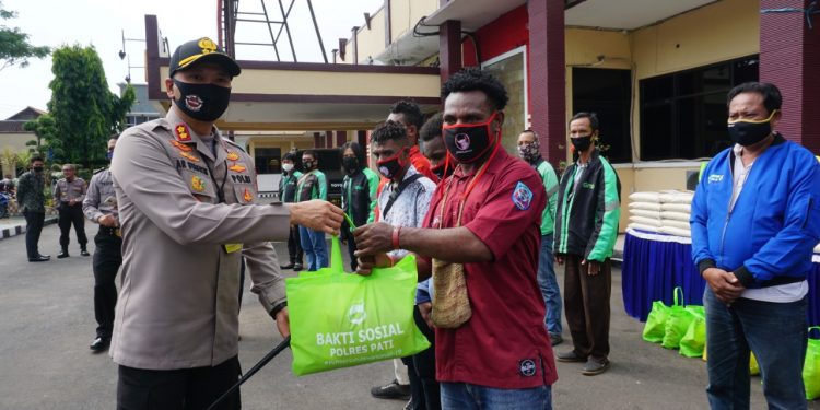 Jelang Hari Bhayangkara ke -74, Polres Pati Gelar Baksos
