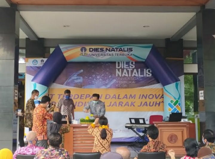 UT Yogyakarta Menyelenggarakan Dies ke-36