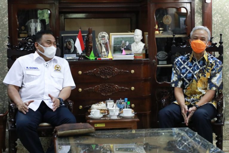 Wakil Ketua DPR RI Temui Gubernur Jateng Bahas Investasi Industri Kecil Menengah