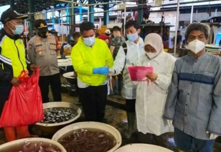 Jelang Nataru, Dinas KPKP Lakukan Pengawasan di Pasar Ikan Muara Angke