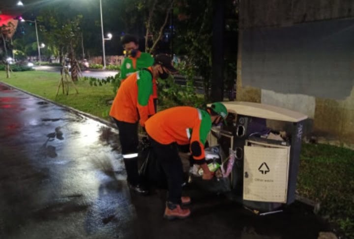 Jumlah Sampah Malam Tahun Baru Menurun Signifikan di DKI Jakarta