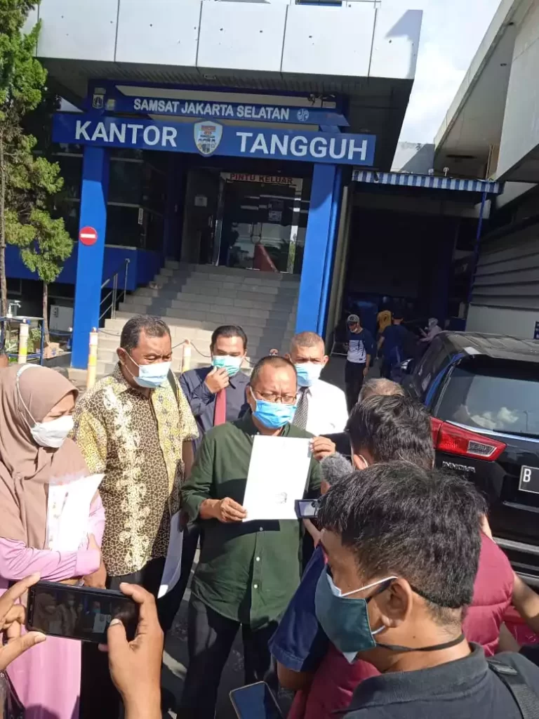 Anak Penyanyi Gelas-gelas Kaca Dilaporkan Polisi