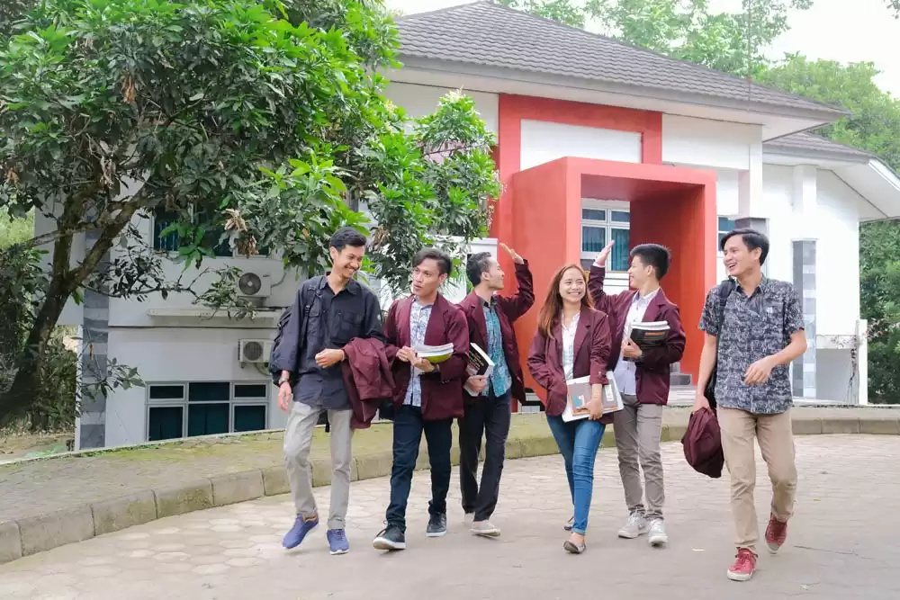 Kampus Ini Akan Membuatmu Menjadi Pengusaha Bahkan Sambil Kuliah, Yuk Simak