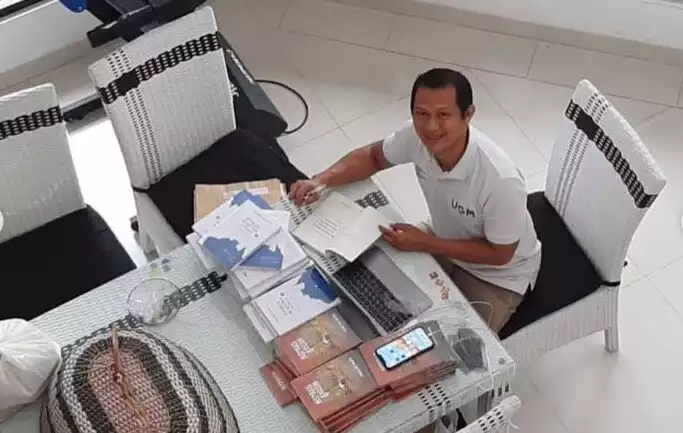 Pernah Dapat Nilai “Jeblok”, Bagaimana Kisah Dosen Favorit UGM ini Raih Beasiswa ke Australia?
