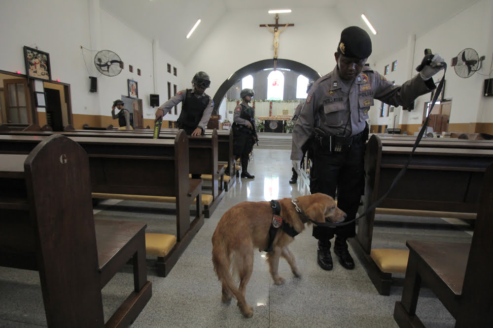 Dalam Melakukan Sterilisasi Gereja, Polres Bantul Melibatkan Penjinak Bom
