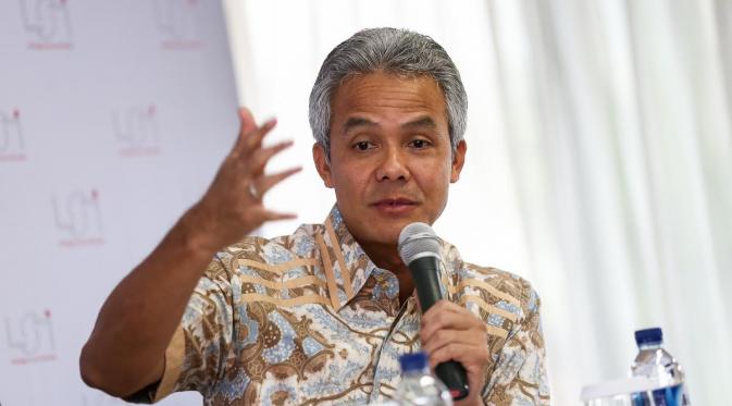 Jokowi ke Brebes, Ganjar Pranowo: Pak Presiden, Kabupaten Ini Lumayan. Lumayan Miskin