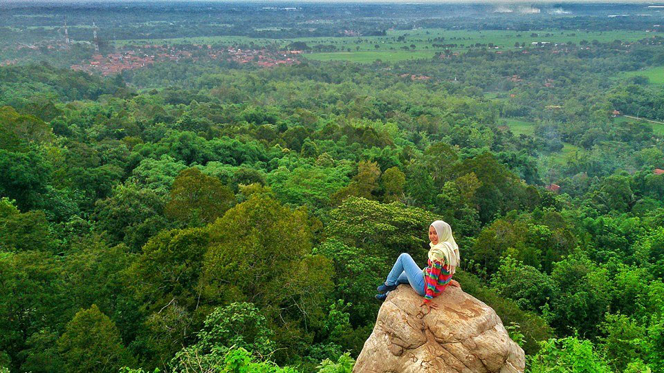 Spot Cadas Gantung yang Jadi Primadona Majalengka
