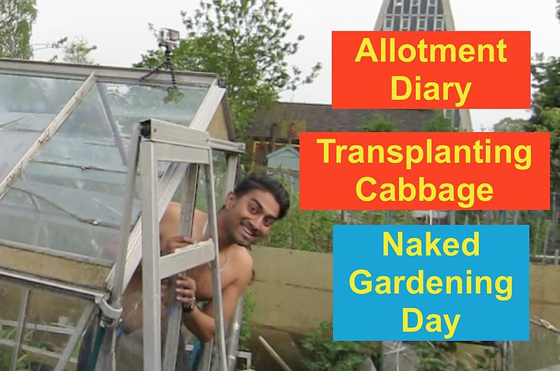 Unik, Hari Ini Peringatan World Naked Gardening Day, Siap Berkebun Sambil Telanjang?