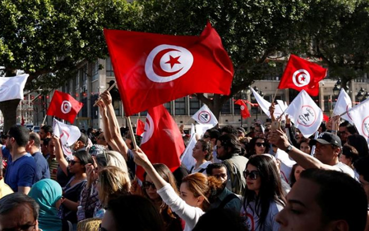 Rakyat Tunisia Tolak RUU Pengampunan Koruptor