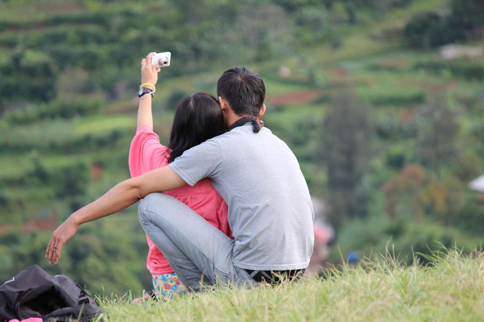 Meski Sering Disakiti, Ini Dia Berbagai Alasan Yang Membuat Wanita Tetap Kembali Pada Sang Pria