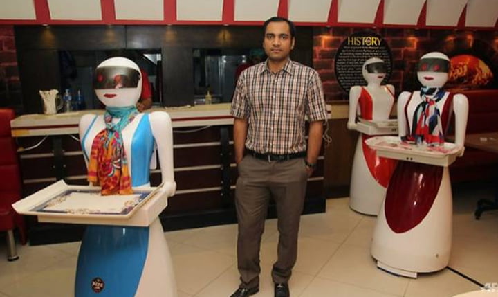 Wah, Restoran Pizza Ini Gunakan Pelayan Robot