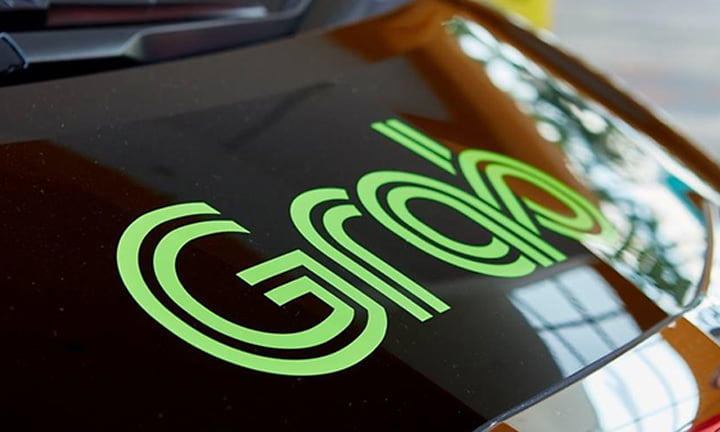 Ibu Ini Lahirkan Bayinya di Dalam Mobil Grab