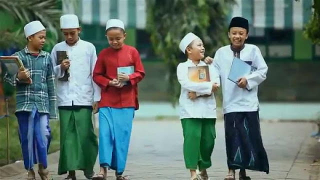 5 Hal Ini Dijamin Bakal Bikin Kamu Pengen ‘Nyantri’