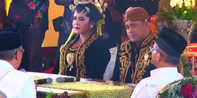 Berbalut Busana Jawa, Kahiyang Ayu dan Bobby Nasution Sah Jadi Suami Istri