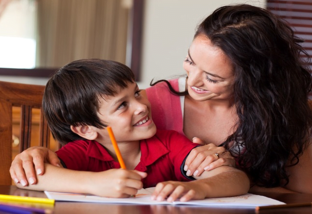 Mau Menjadi Motivator Bagi Sang Anak? Lakukan 4 Hal Ini