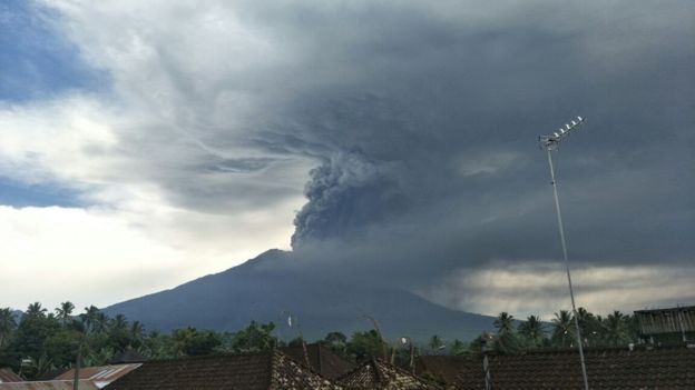 Gunung Tertinggi di Bali Ini Alami Tremor Besar, Ini Penjelasan PVMBG
