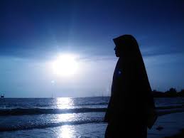 Subhanallah, Beginilah Islam Memandang Wanita