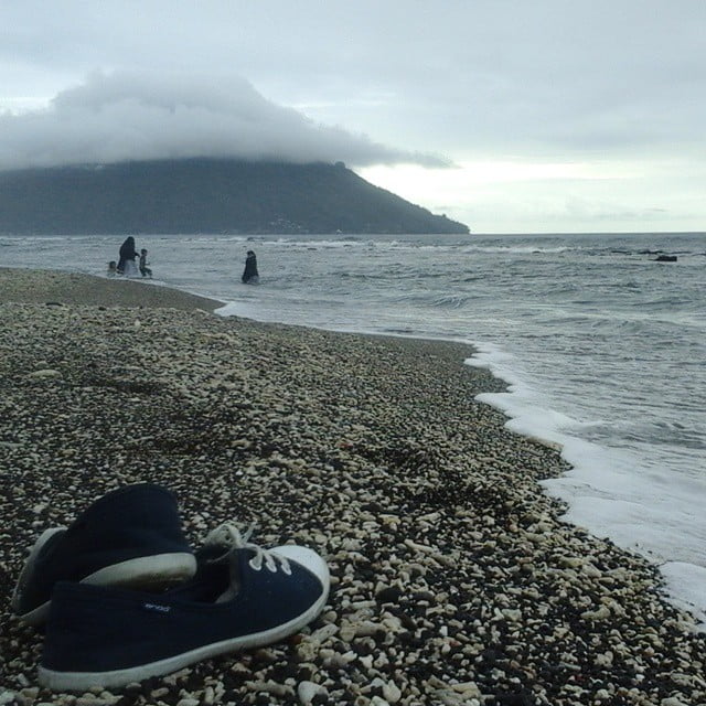Rekomendasi Liburan Nih, Pantai Tobololo Ternate Ternyata Menyimpan Pesona Alam yang Unik!