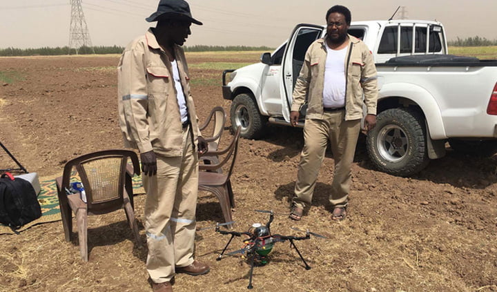 Dua Insinyur di Afrika Ciptakan Drone Penanam Benih Pohon