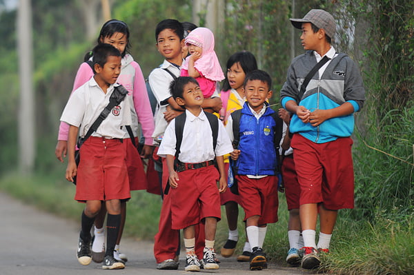 Ayah, Bunda, Inilah Arti Persahabatan Bagi Anak dan Remaja