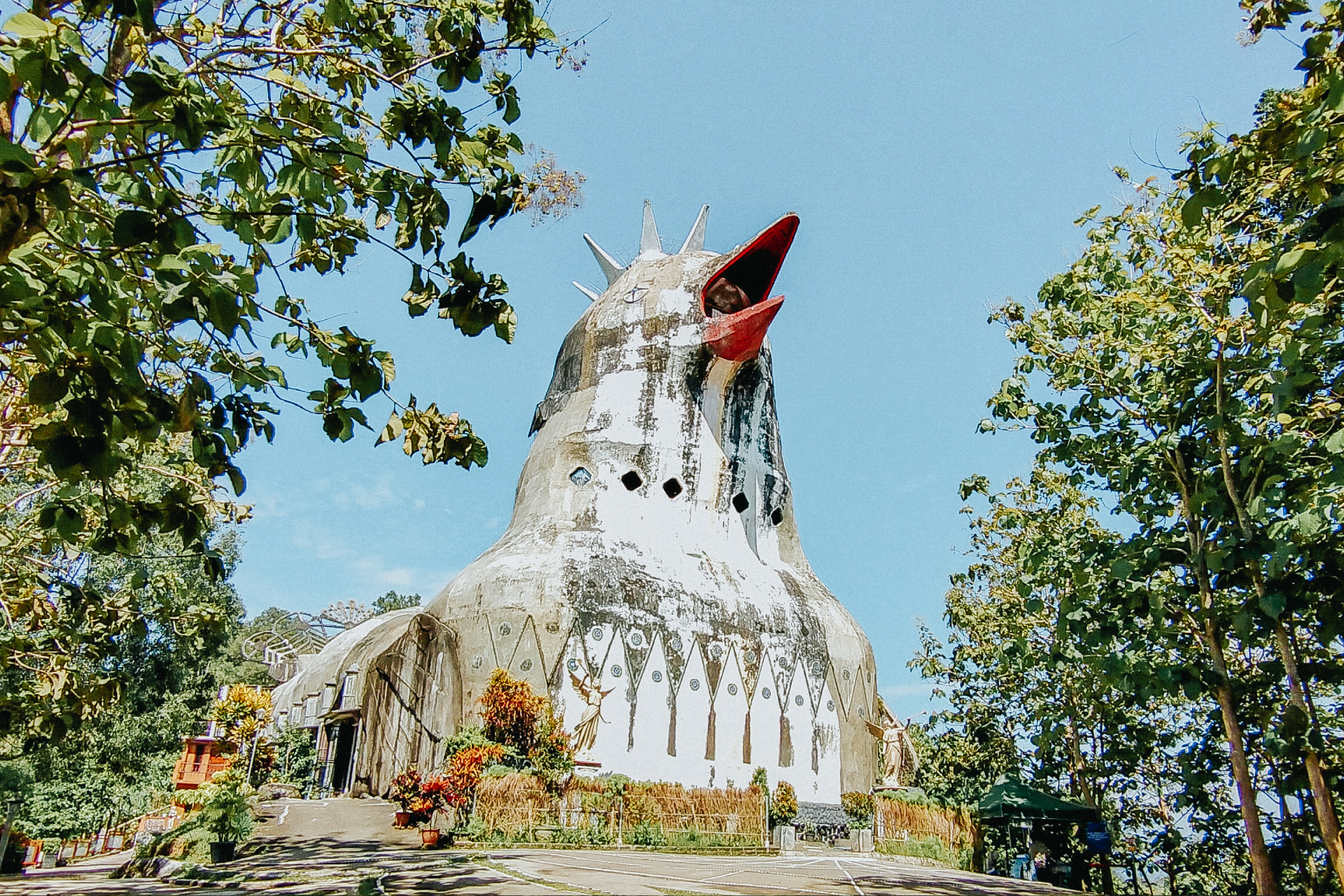 Bukit Rhema (Gereja Ayam) Bukit Rhema (Gereja Ayam)