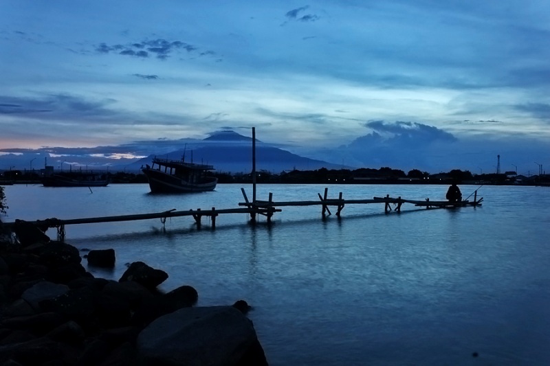 Pantai Kejawanan Pantai Kejawanan