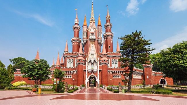 TMII (Taman Mini Indonesia Indah)