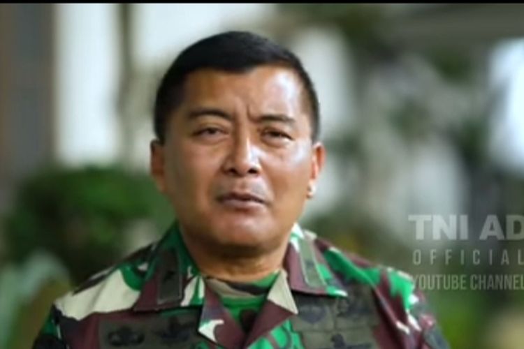 Mobil Dinas Jemput Pejabat Bikin Macet Bandara, TNI AD Minta Maaf Kadispenad Brigjen Tatang Subarna (foto: YouTube TNI AD)