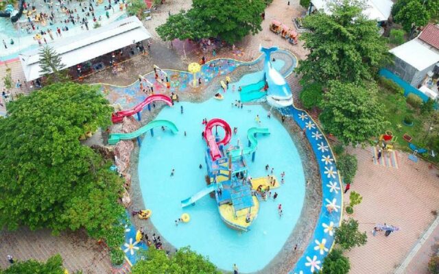 Gerbang Mas Bahari Waterpark