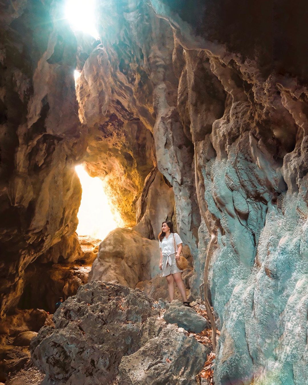 Goa Batu Cermin