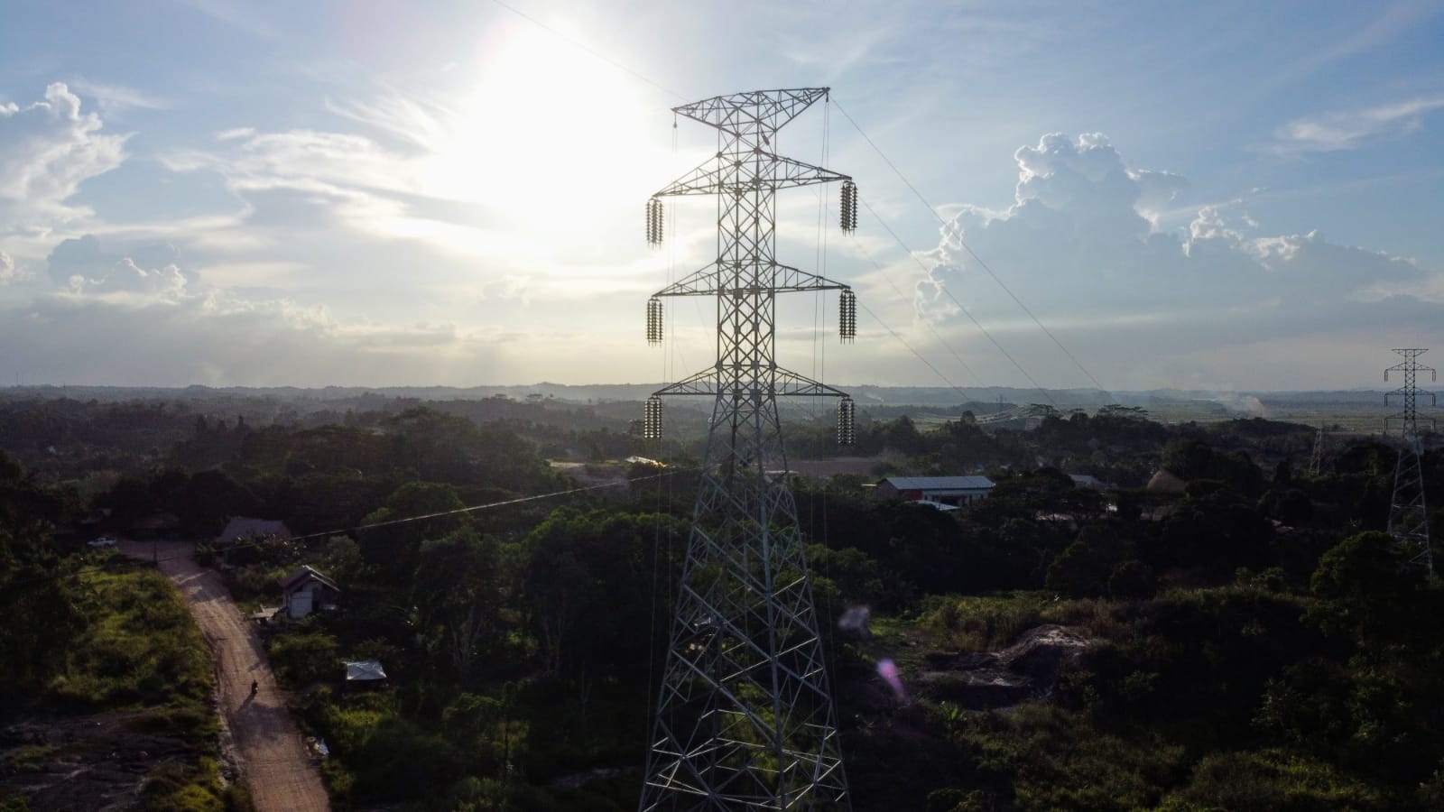 Dorong Roda Perekonomian, PLN Perkuat Jaringan Kalimantan dengan Sistem Looping