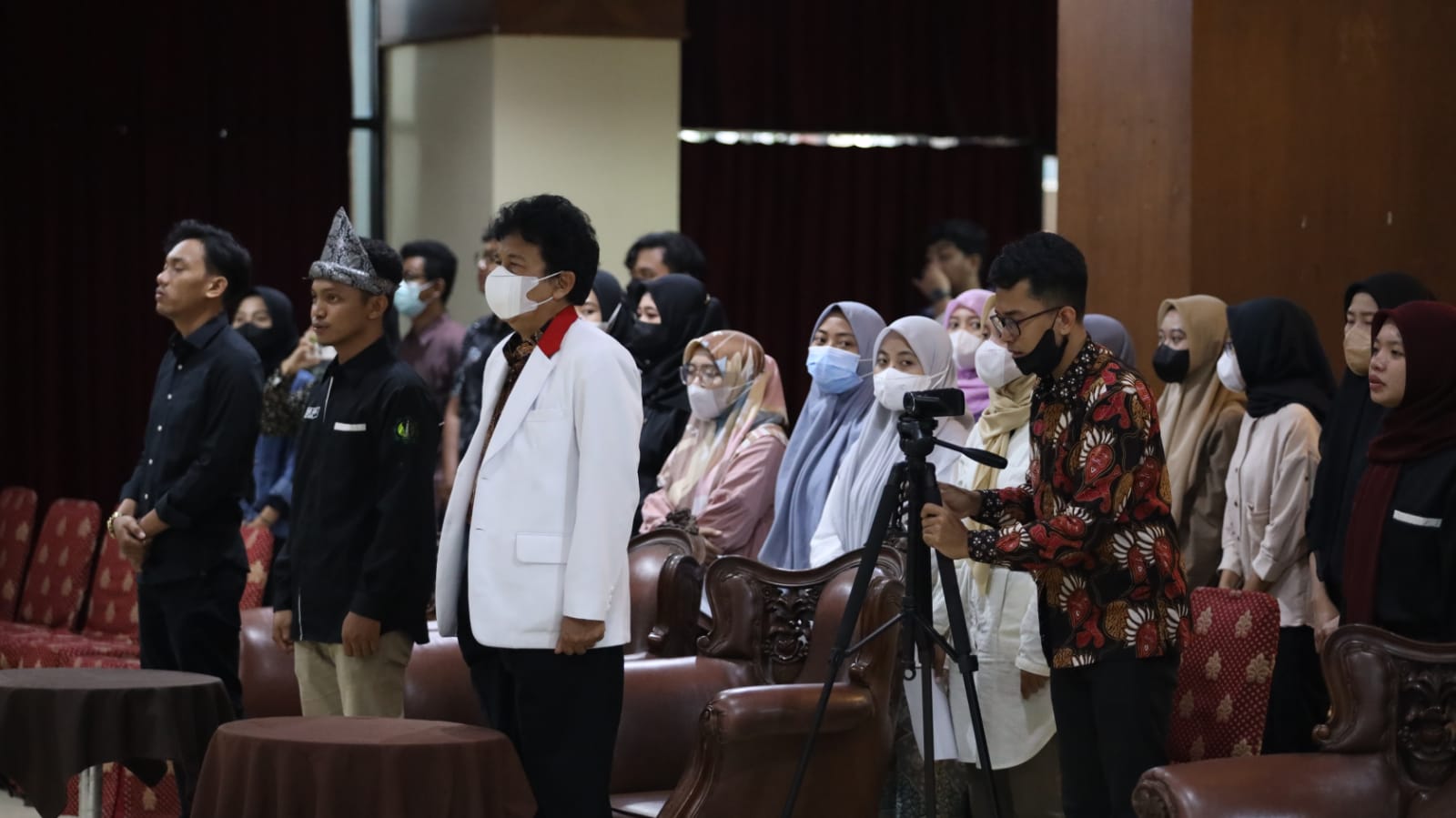 Revolusi Industri 4.0 Membuat Harus Bekerja Lebih Keras