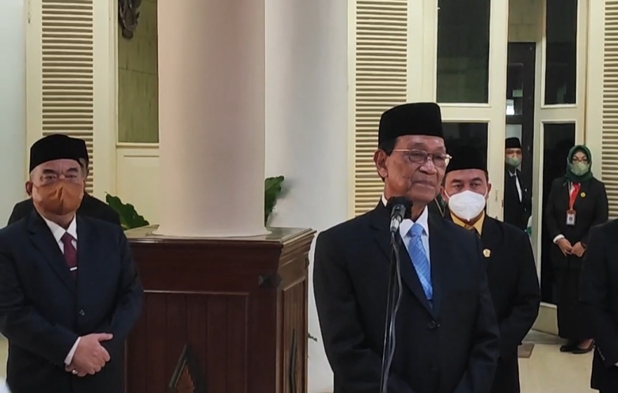 Sultan Ingin Kasus Pemaksaan Jilbab di SMAN 1 Banguntapan Tidak Berkepanjangan Gubernur DIY Sri Sultan Hamengku Buwono X (foto: Deny Hermawan)
