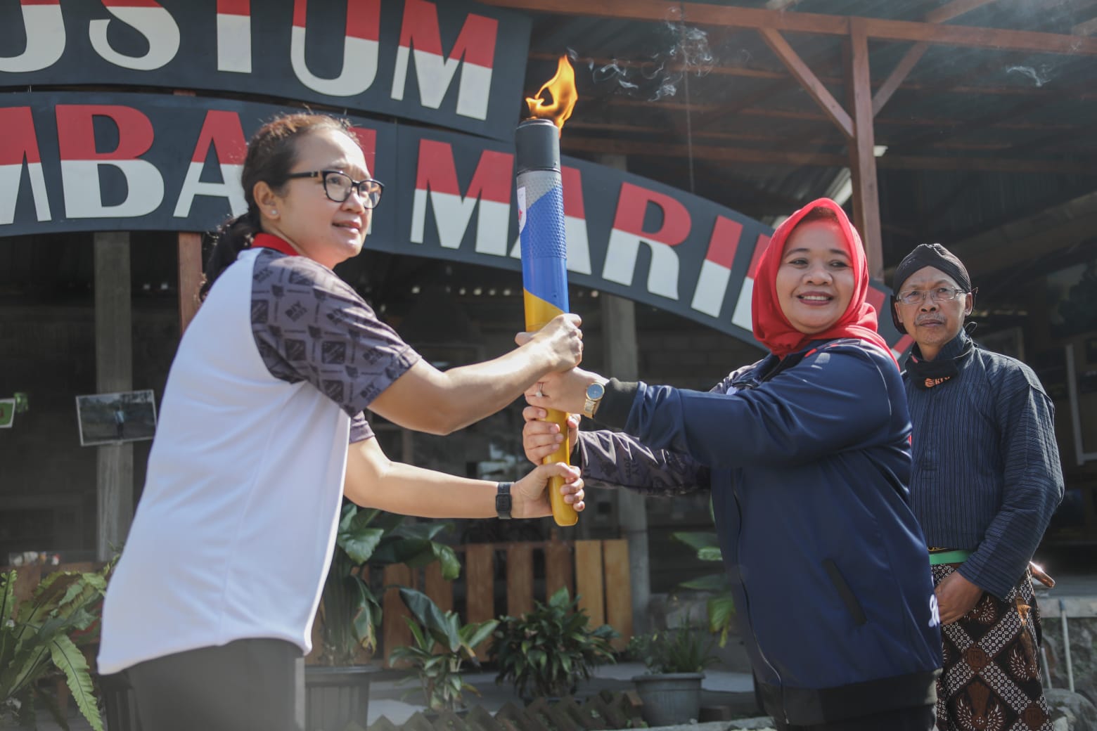 Bupati Sleman Mengambil Api Merapi untuk Obor Porda dan Peparda 2022