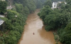 Sungai Ciliwung di bawah Jembatan Kelapa Dua, Depok, Jawa Barat (foto: ist) 