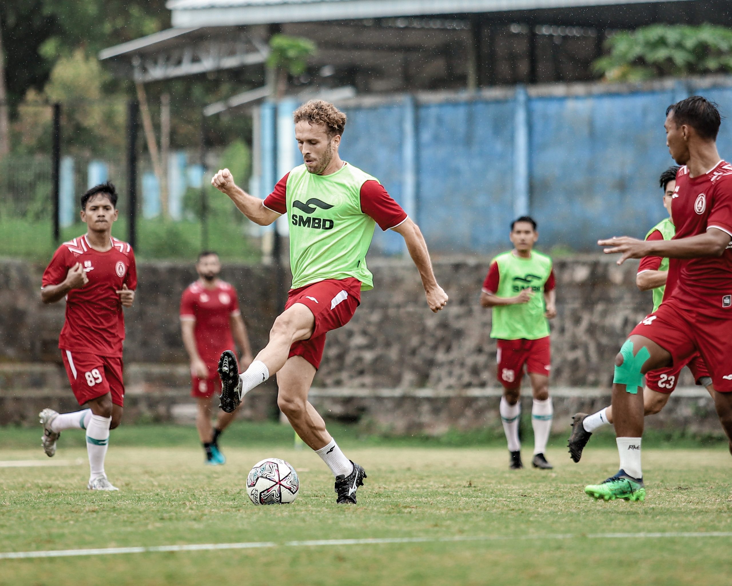 Tingkat Kesembuhan Gelandang PSS Sleman, Ze Valente, Capai 75 Persen