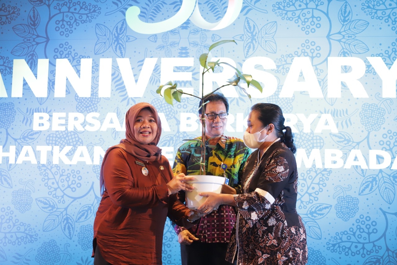 PDAM Sleman Serahkan 1000 Bibit Pohon untuk Kelestarian Sumber Air