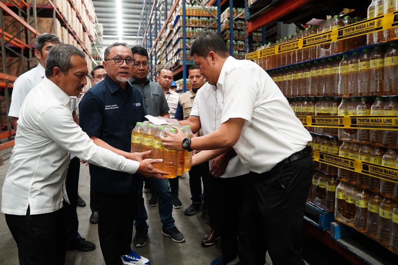 Awasi Penjualan MINYAKITA di Marketplace, Kemendag Turunkan 6.678 Tautan