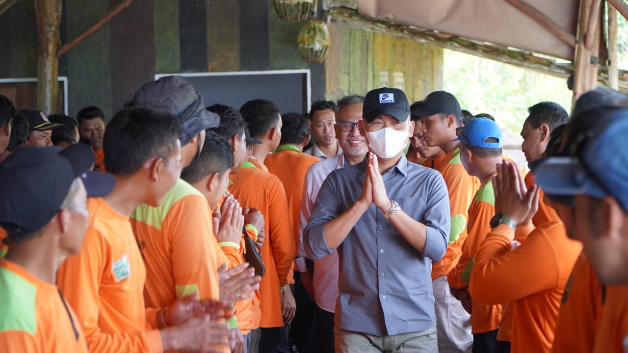 Bupati Gunungkidul Ajak Makan Bersama Ratusan THL Dinas Lingkungan Hidup