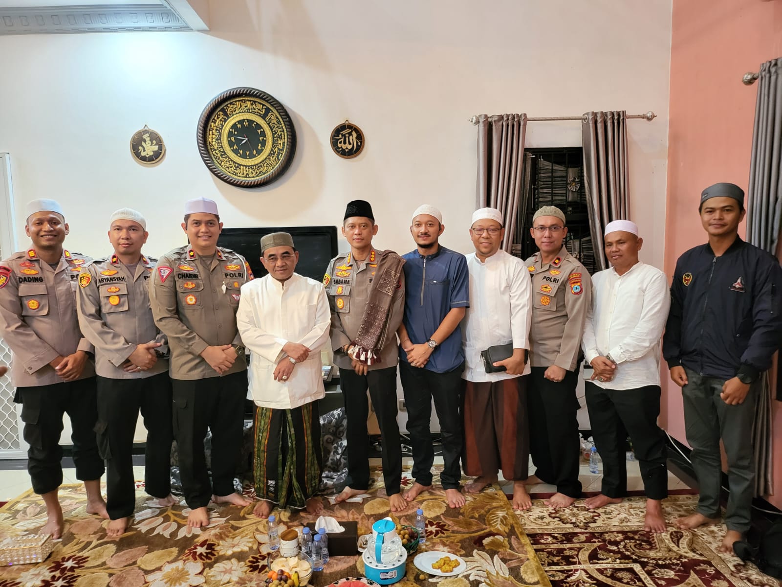 Melepas Rindu,Kapolres Kunjungi Guru Bakhiet Saat Datang Ke Banjarmasin