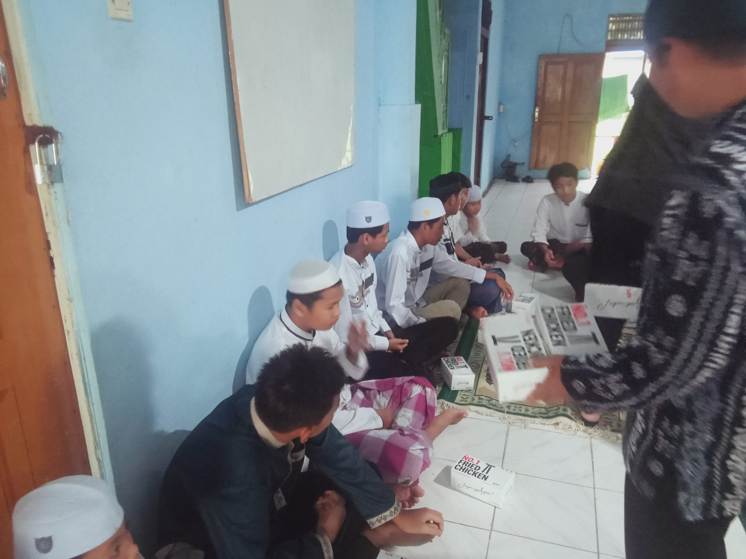 Tetap Berbagi Ditengah Sibuknya Jadwal, Kapolresta Banjarmasin : Perkuat Rasa Persaudaraan Dibulan yang Baik