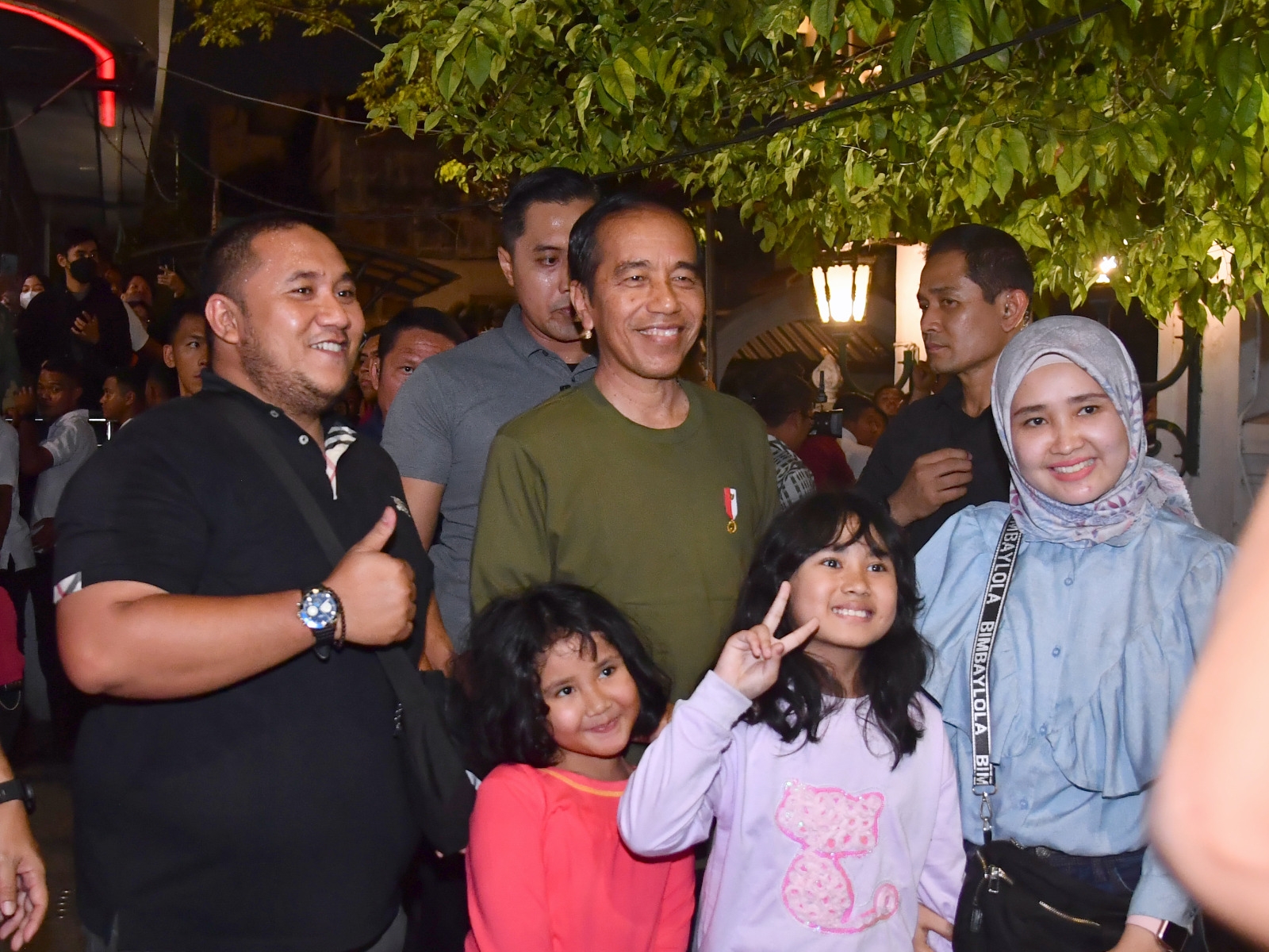 Presiden Jokowi Jalan Kaki Menyusuri Kawasan Malioboro