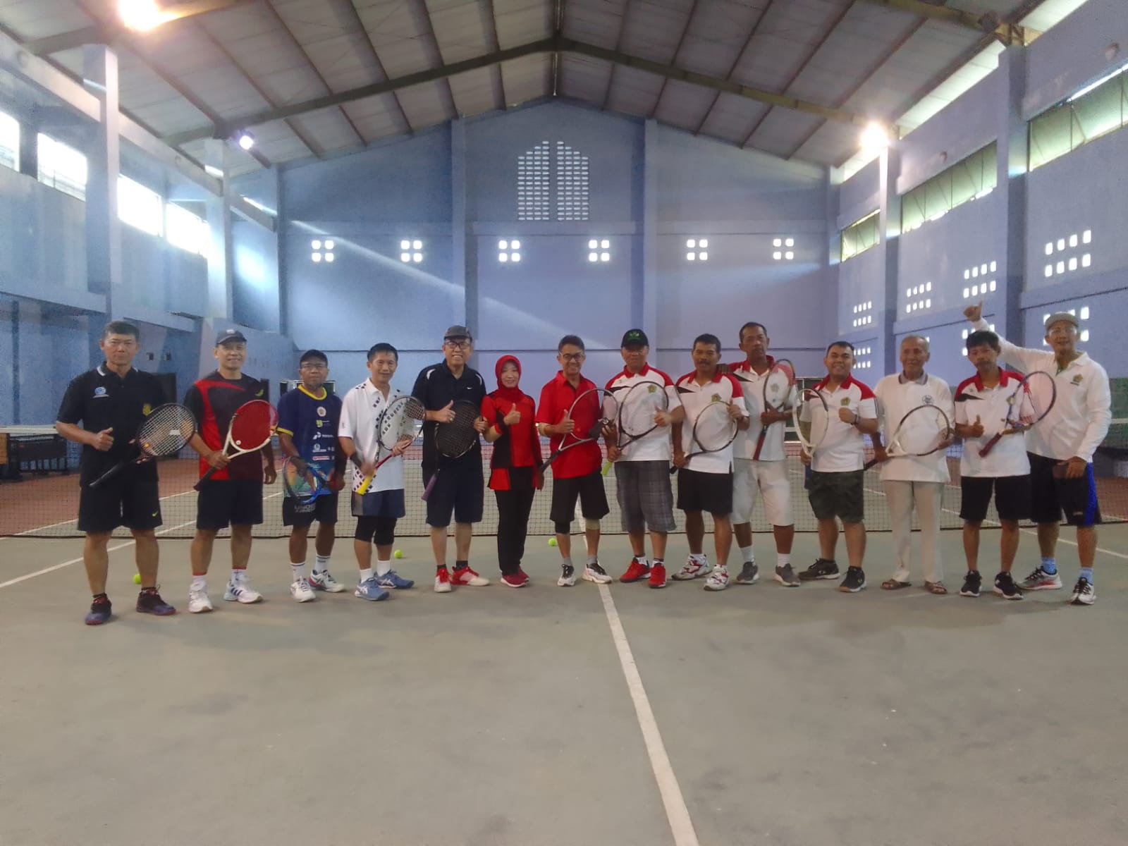 Keseruan Ekshibisi Tenis LLDIKTI V dengan INSTIPER
