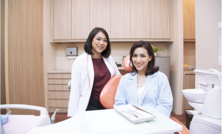 Tips Memilih Klinik Bleaching Gigi Terbaik