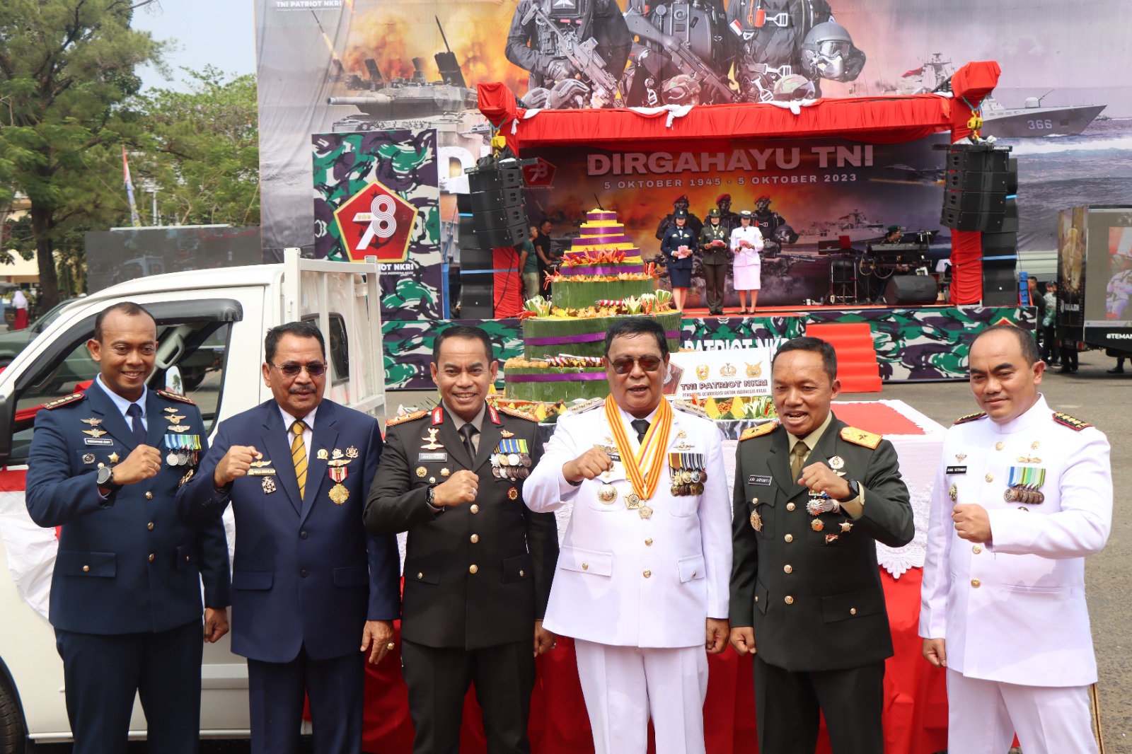 Harmoni TNI – Polri Cerminkan Kesatuan dalam Peringatan HUT TNI ke-78