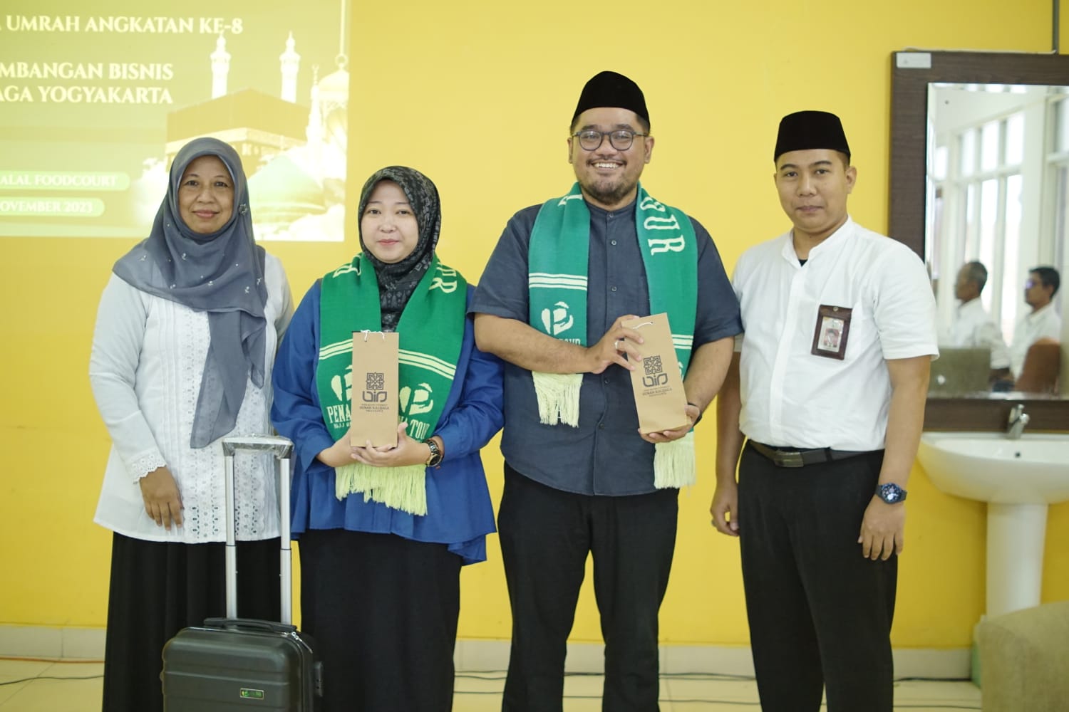 9 Jemaah Suka Umroh Berangkat ke Tanah Suci